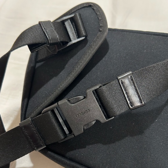 Versace rare Beverly Palm Miami belt bag - Picture 6 of 11